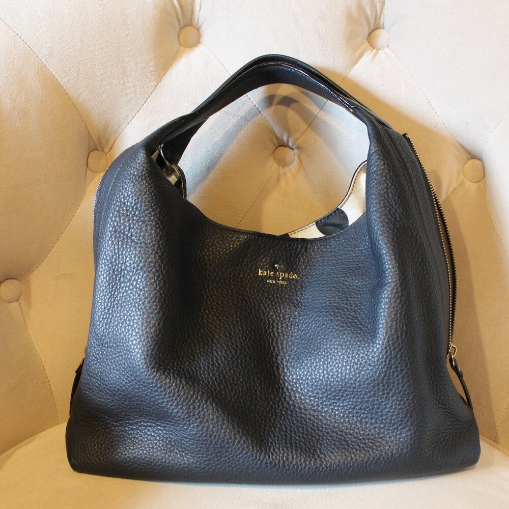 Kate Spade Juniper Mansfield in Navy Leather with polka dot interior EUC